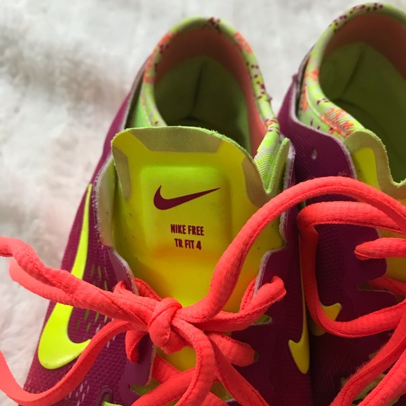 Nike Free Run TR Fit 4 - Pink and Lime Green - Picture 3 of 8